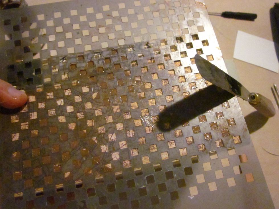 Add more textures on both sides of the box.