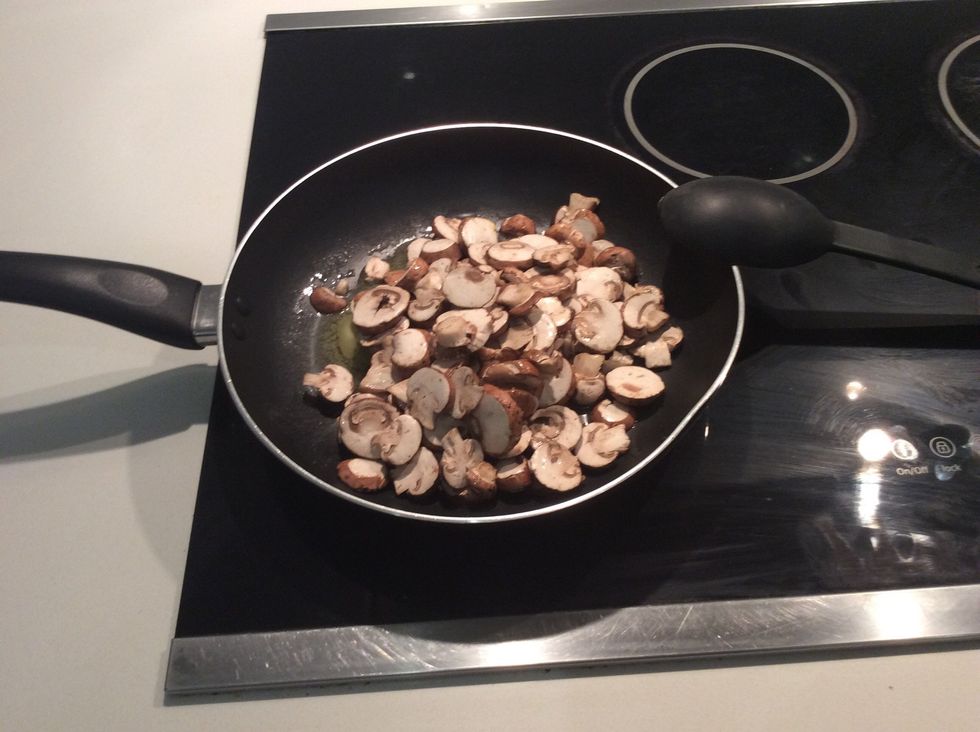 Add mushrooms and cook, stirring for 5 minutes or until lightly browned.
