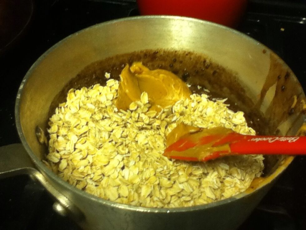 Add oats and nut butter. And mix it around..