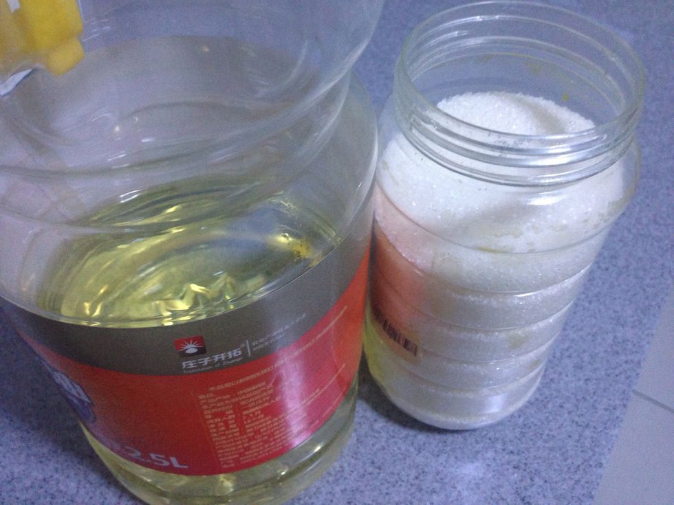 Add oil and sugar in pan.