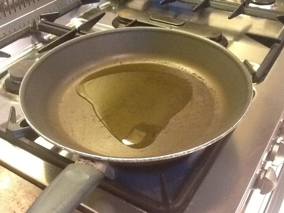 Add oil to the pan.
