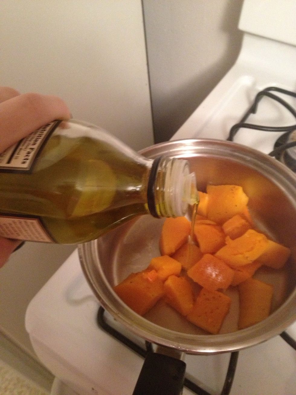 Add olive oil to saucepan. Just a little drizzle