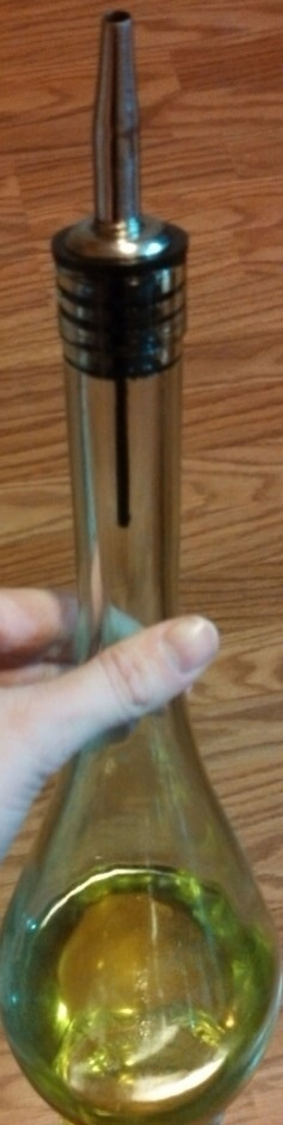 add olive oil to saucepan