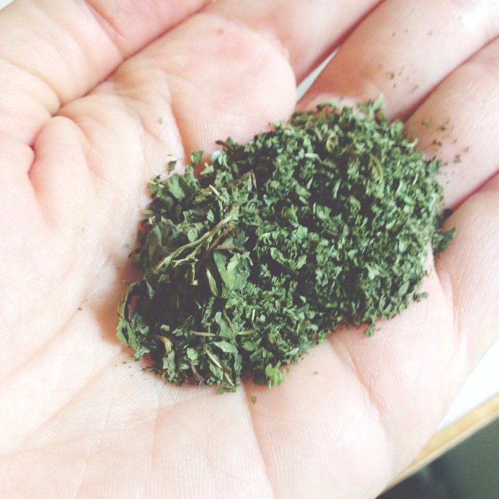 Add one handful of dried mint to the bowl. (You can replace with fresh mint.)