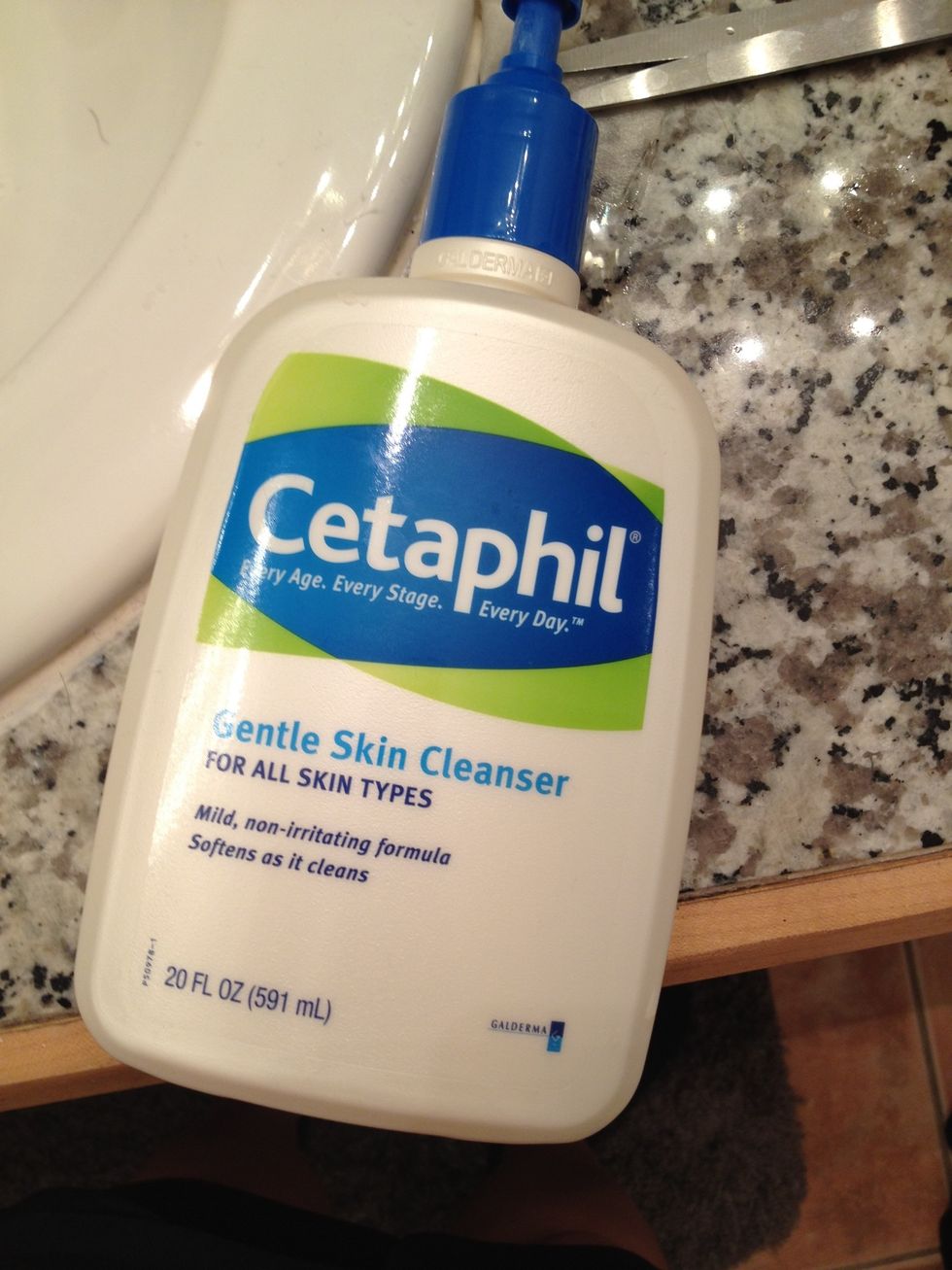 Add one pump or amount of cleanser you usually use when washing your face to the baking soda. Doing this trick saves you both time and money when searching for a great exfoliator. Here it is!