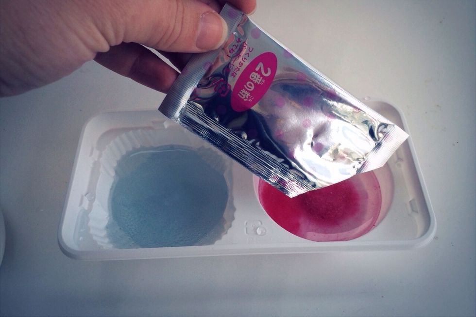 ~Add PINK Packet to Water in #2 Spot of Mixing Tray -Mix with Scoop until fully dissolved