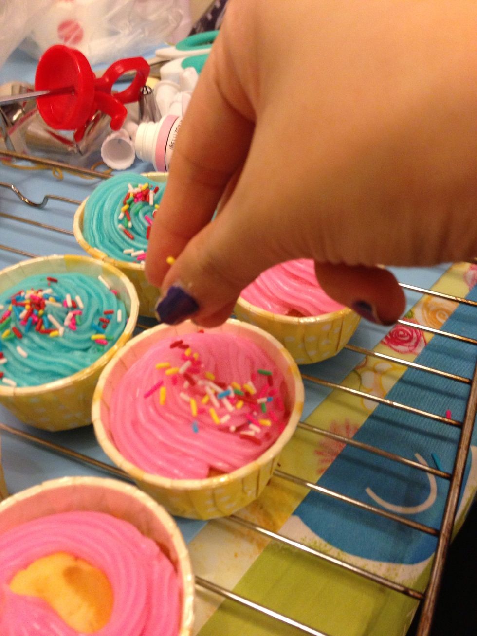 Add rainbow chocolate !!!