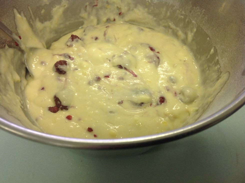 Add raspberries and mix. the more you stir the more purple your mixture becomes, if you want a more yellowish mixture don't stir as much