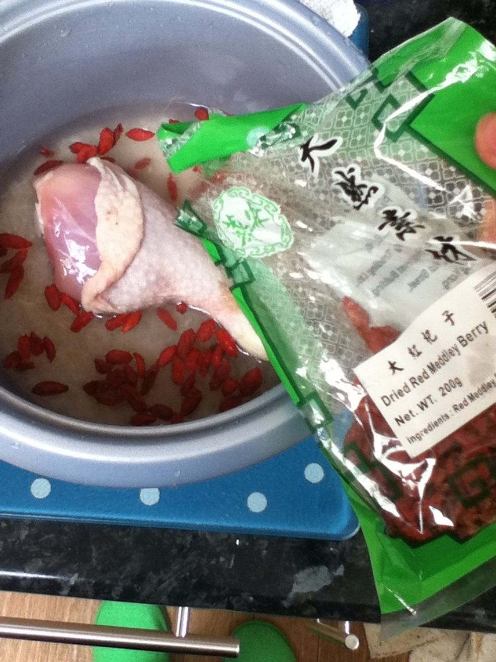 Add Red (gi zhi). This step is optional.