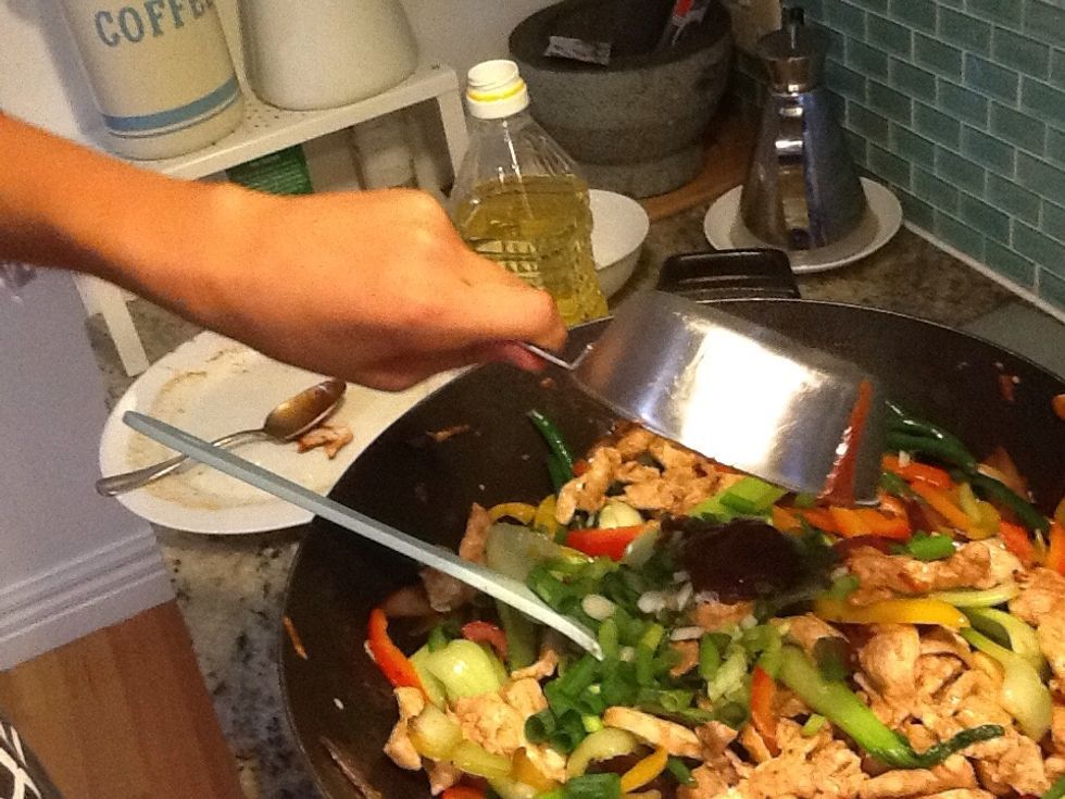 Add remaining hoisin sauce