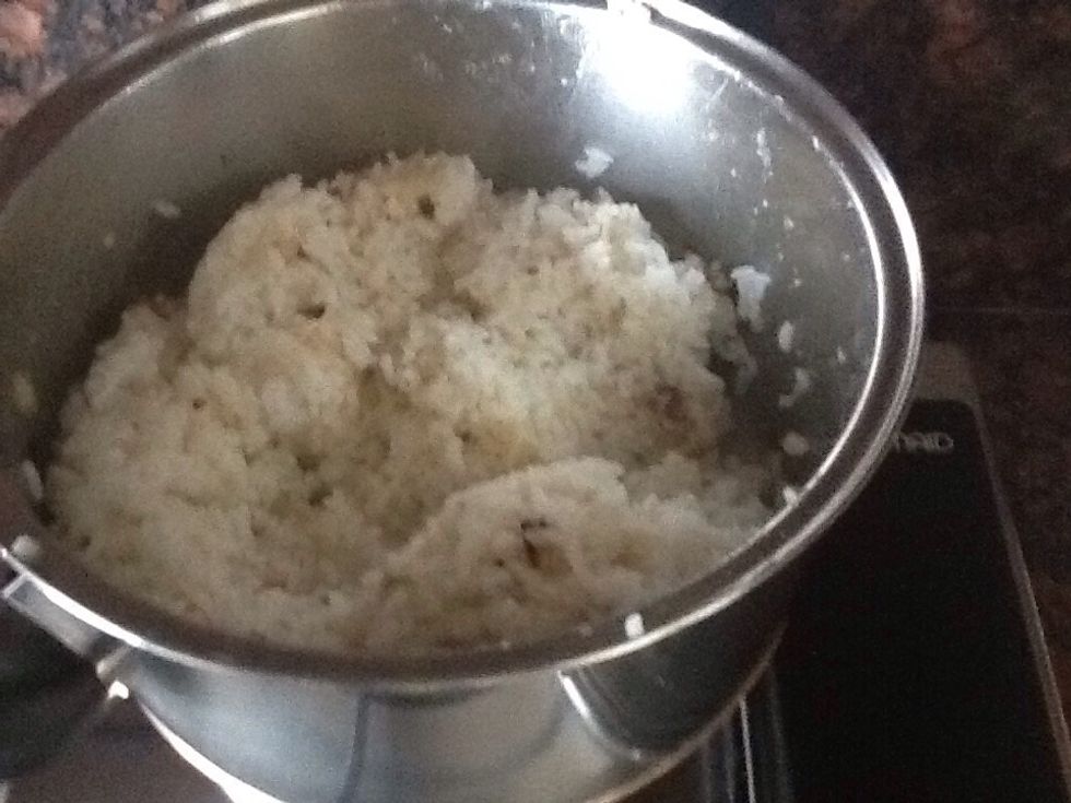 Add rice to pot so they crisp up for 5 mins 1 1/2 cup of arborio rice