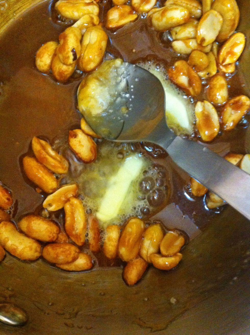 Add roasted n salted peanuts. Heat