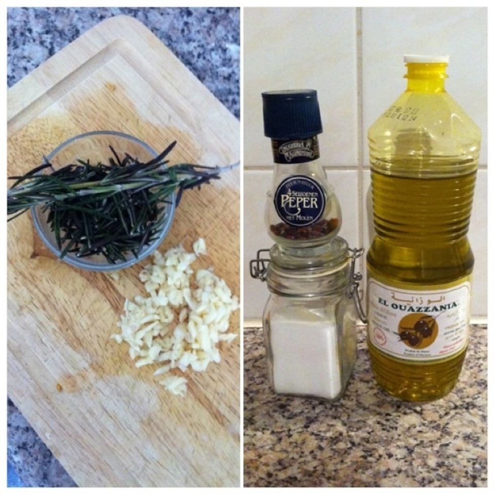 Add rosemary, garlic, pepper, salt and lots of olive oil to the veggies...