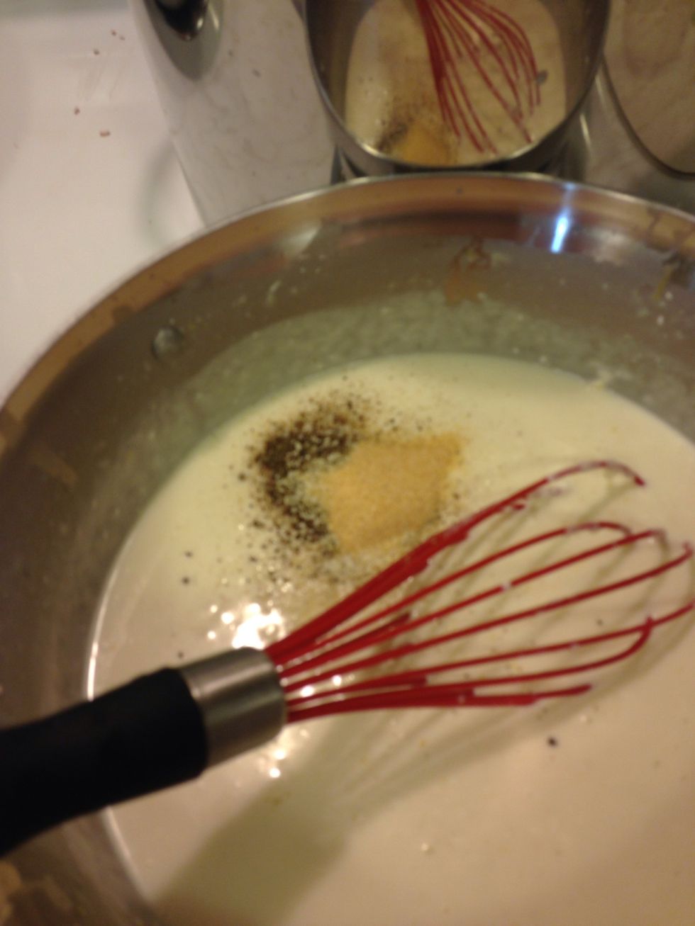 Add salt, pepper and garlic powder and stir some more