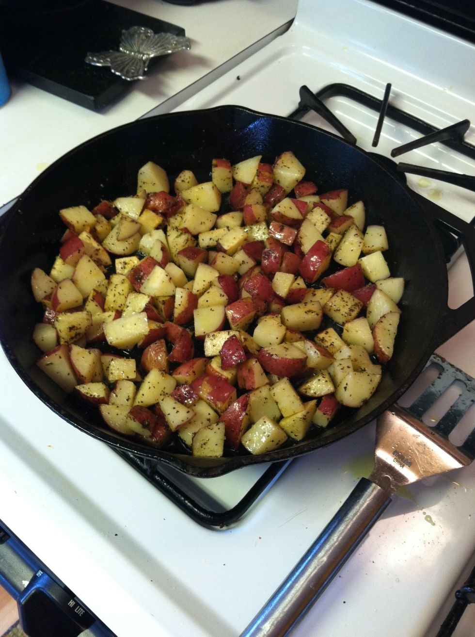 Add salt, pepper, garlic powder, ground oregano, Italian seasoning . ( mix together)