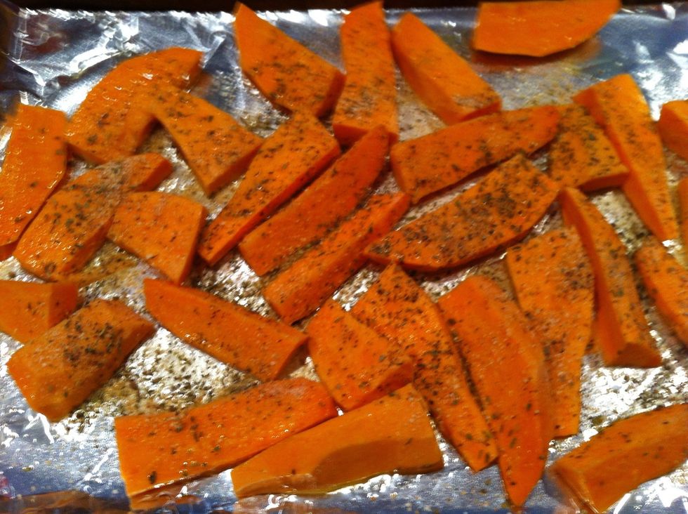 Add salt, pepper, onion powder, garlic powder and Italian seasoning.