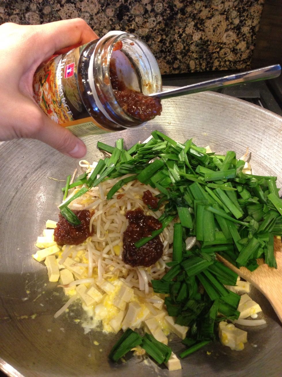 Add sauce about 4 spoonful ,if comes out too mild , later add some more.