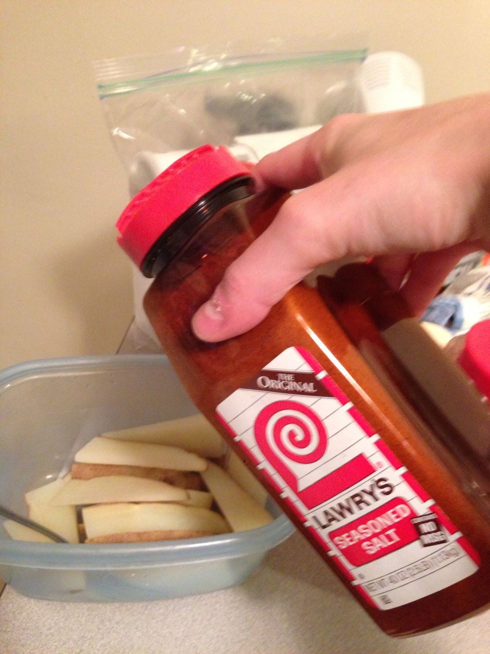 Add seasoning salt to flavor.