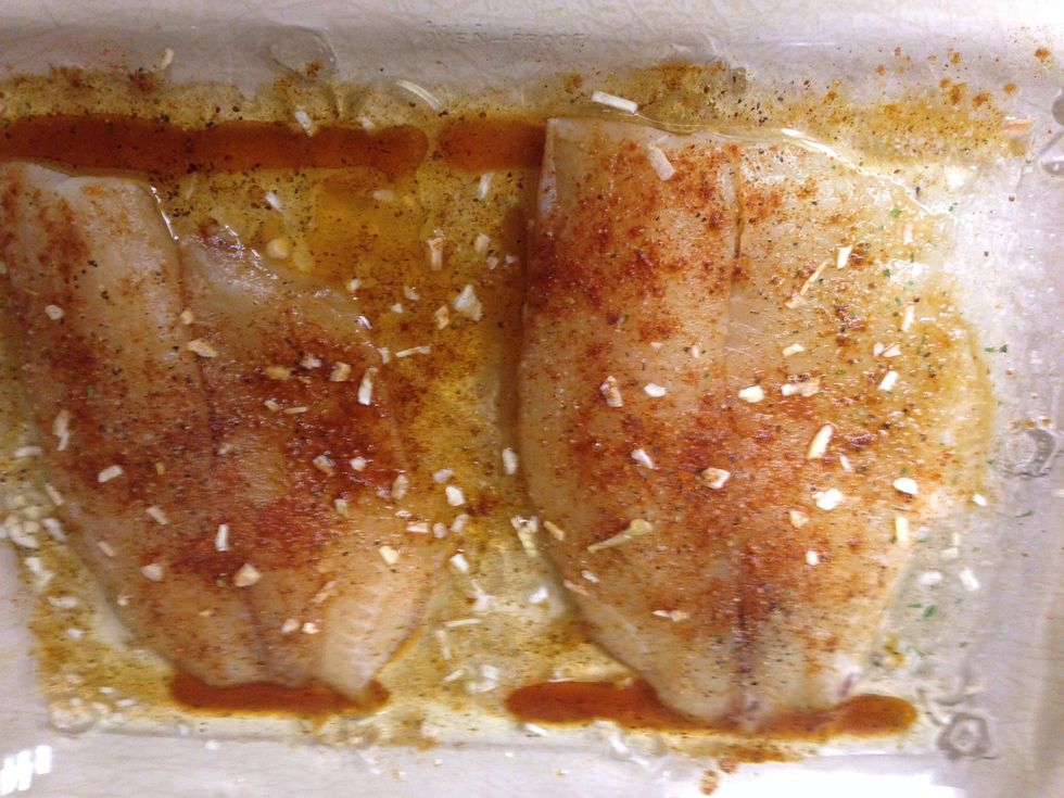 Add seasons to taste and soy sauce