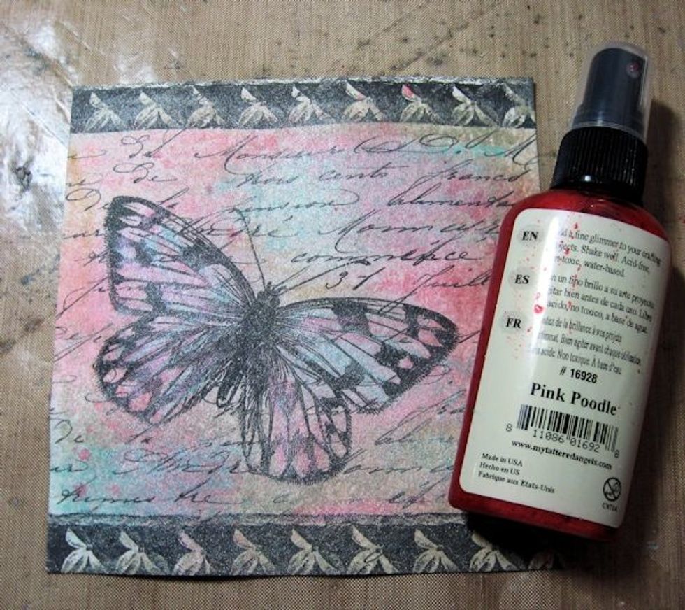 Add shimmer and more intense color by spritzing and spattering with Glimmer Mist.