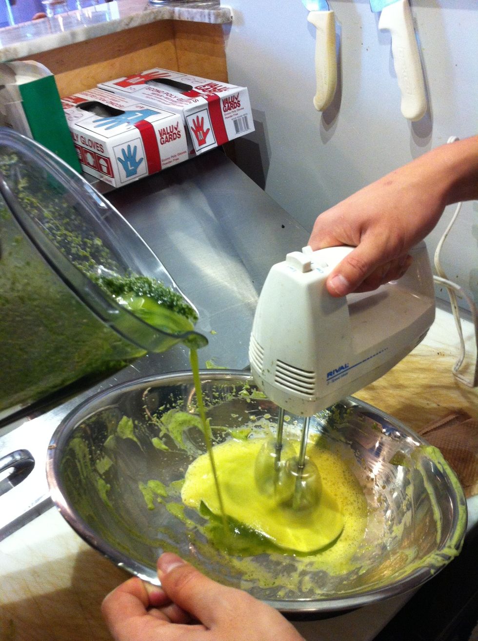 Add small amounts of cilantro oil to the egg while it is beating.