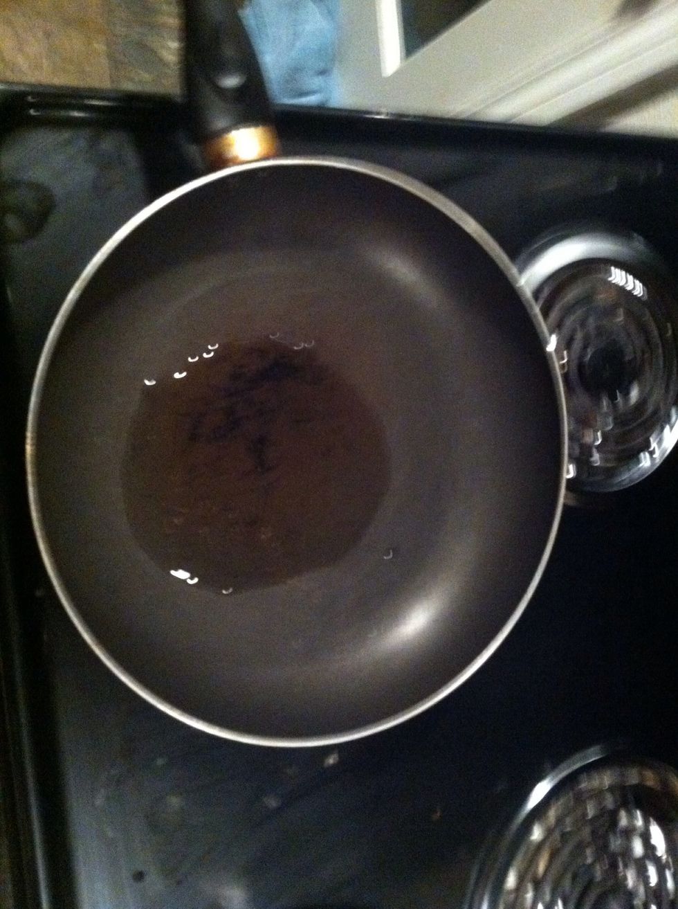 Add some oil in a pan