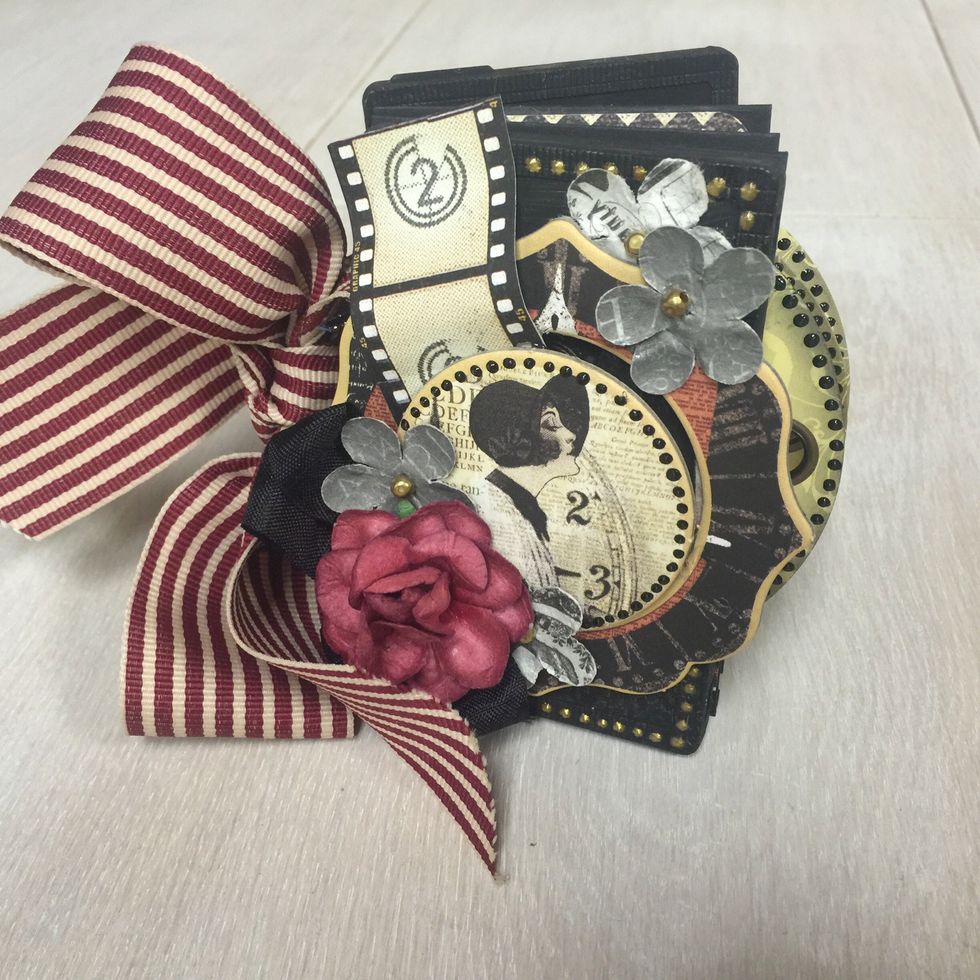 Add some pearl pen dots for a finishing touch and enjoy!