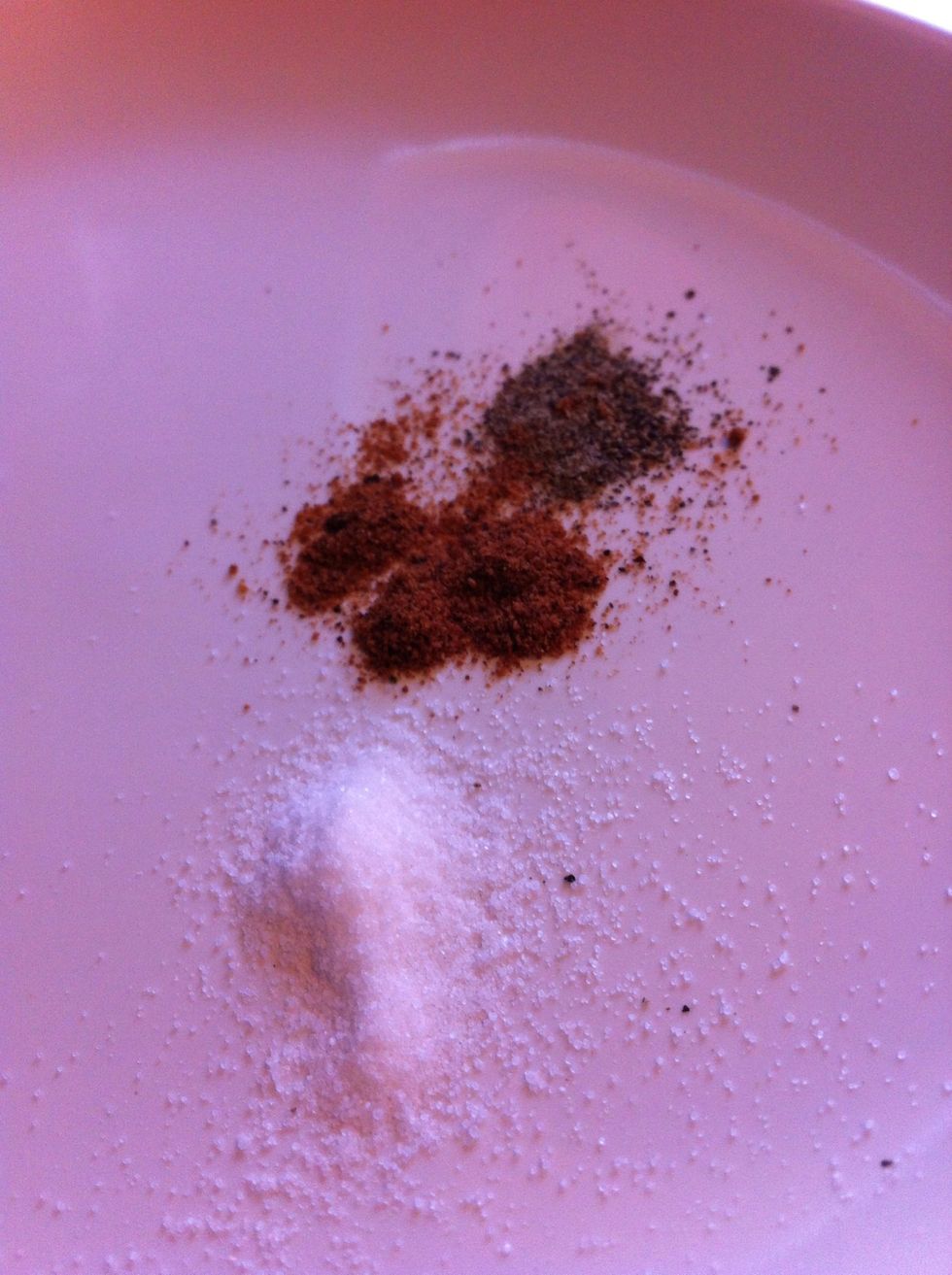 add some salt peoper and nutmeg pinches and...