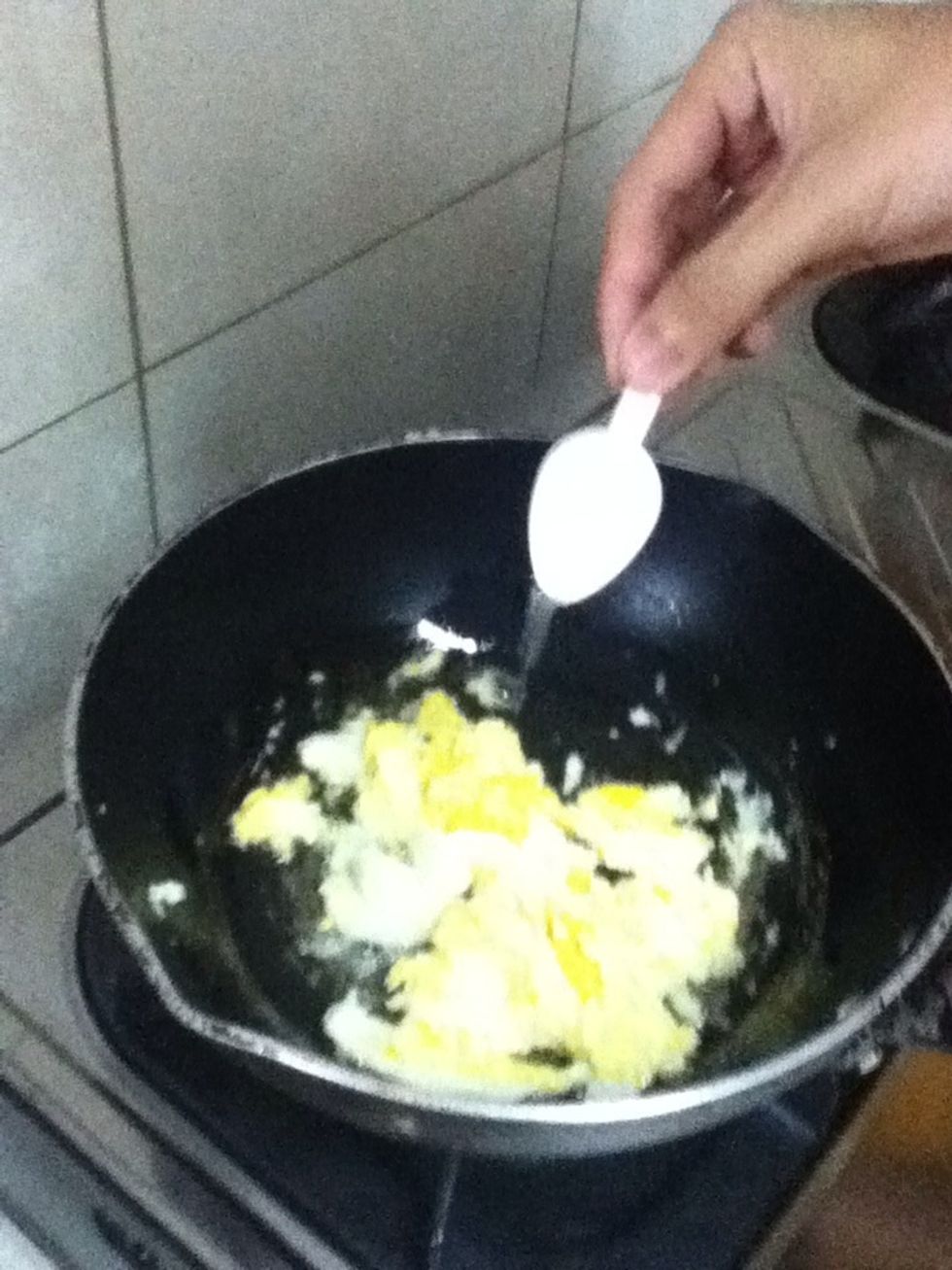 Add some salt then stirred