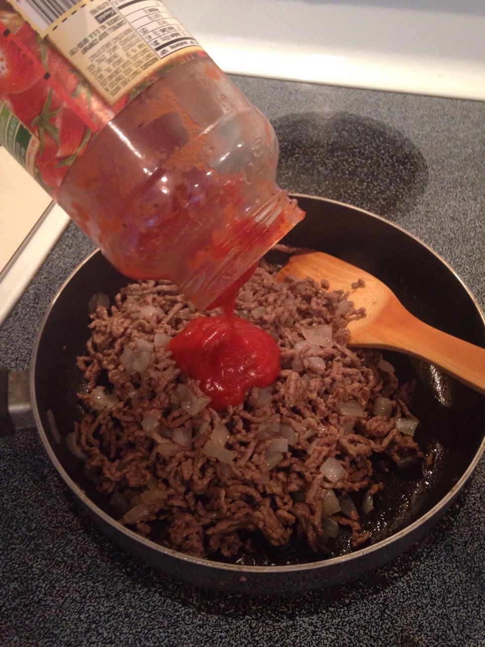 Add spaghetti sauce.