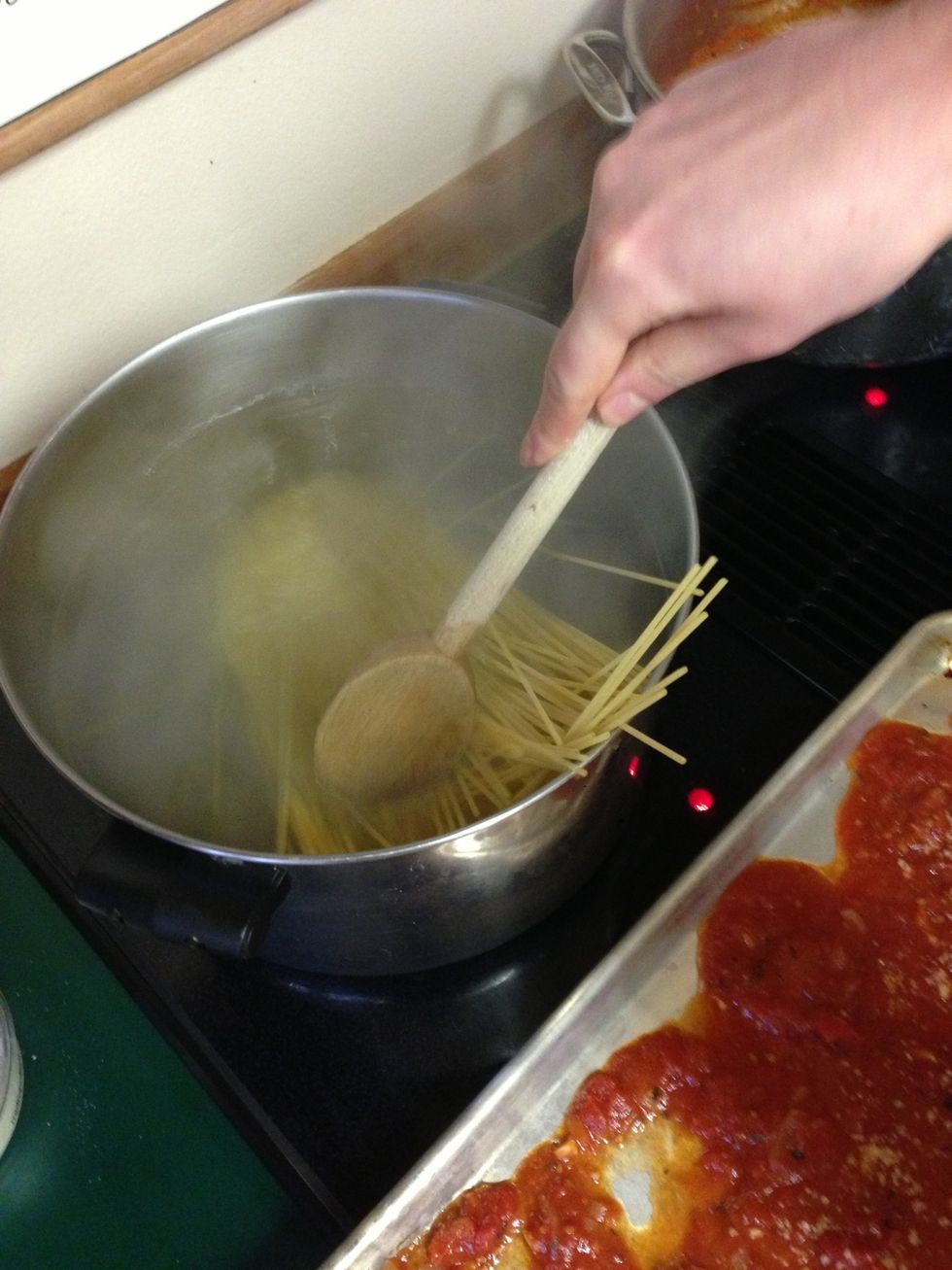 Add spaghetti to boiling water