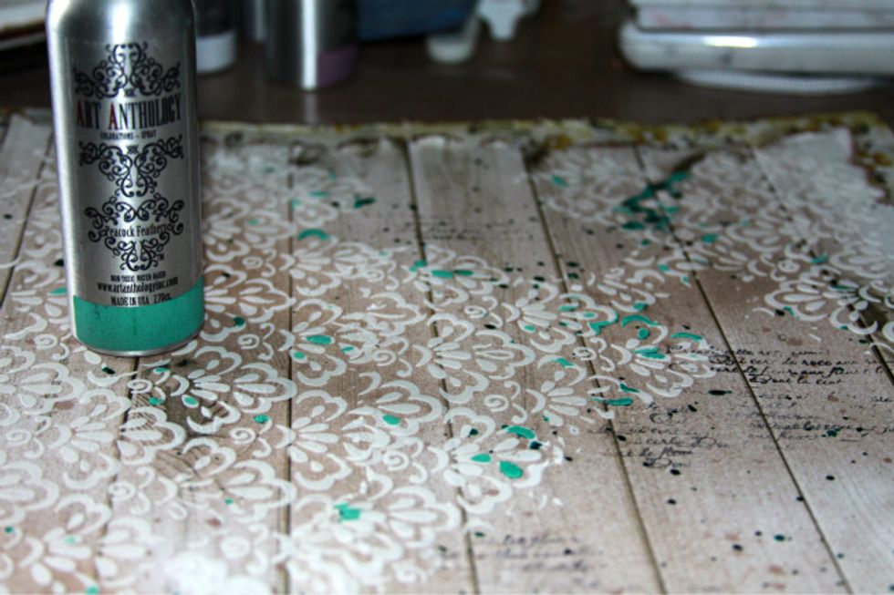 Add splatters to background and texture paste