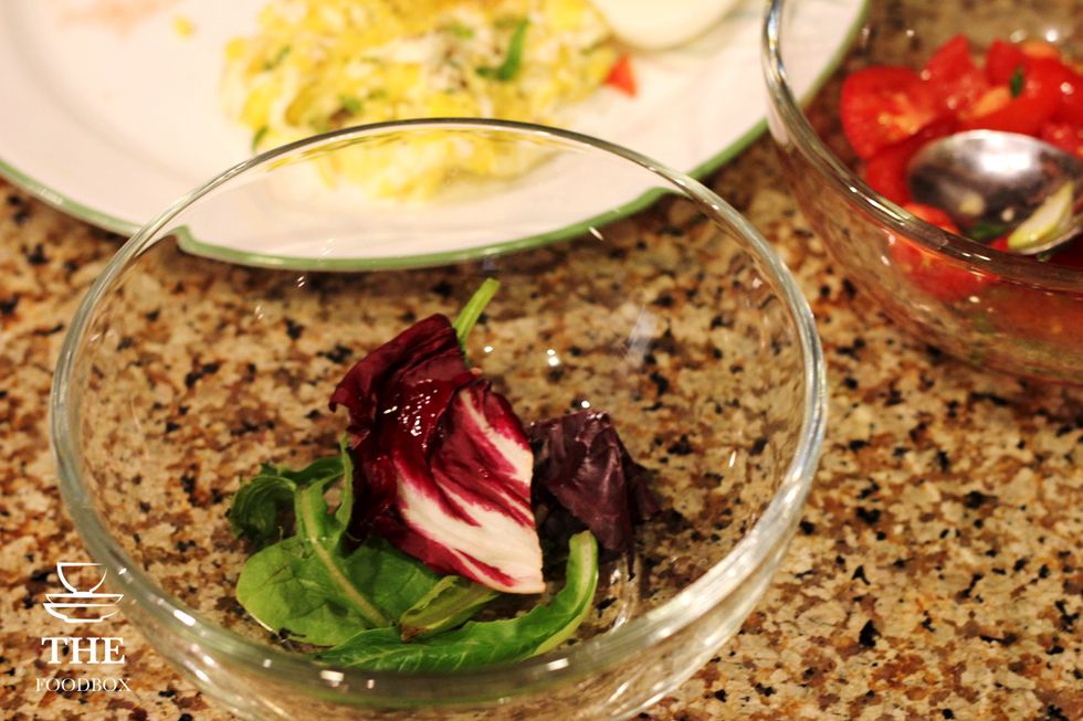 Add spring mix into a separate bowl.