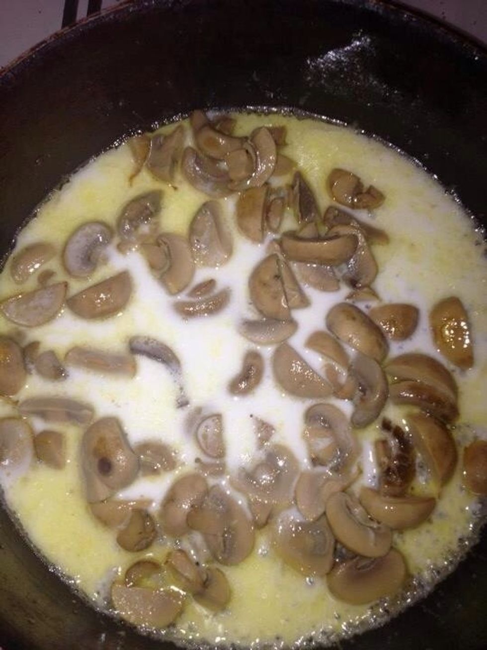 Add starch dissolved in water and stir the ingredients