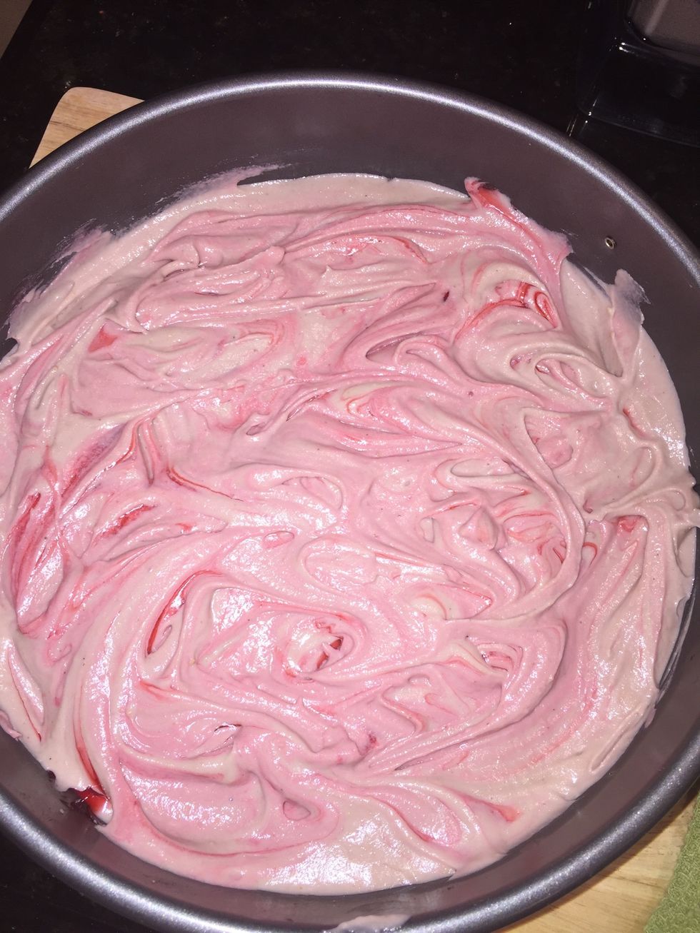 Add strawberry jelly and with a tooth pick swirl the jelly with the cashew layer. Than put in freezer over night.