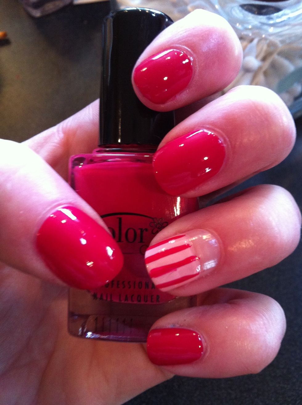 Add stripes if your primary color with a long thin brush like the one I have in the equipment picture.