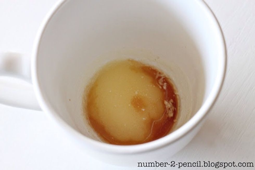 Add sugar, salt and, vanilla extract into cup