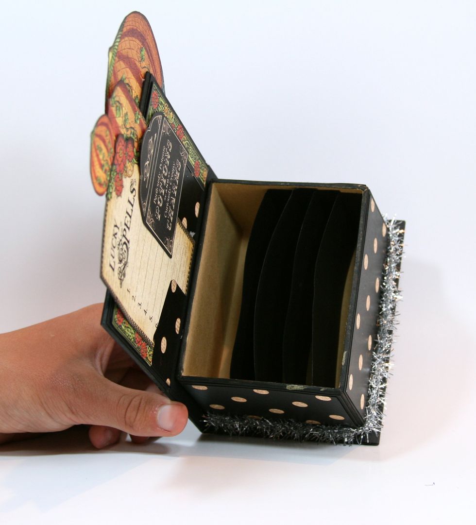 Add supports in center for layering images forward.