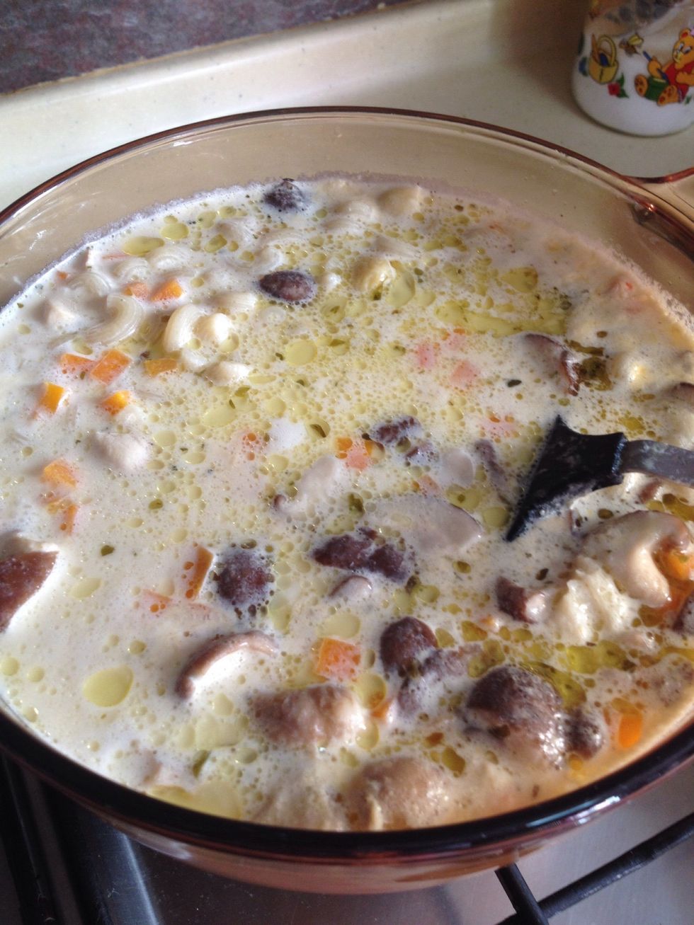 Add the 3/4 cooked macaroni and stir well.