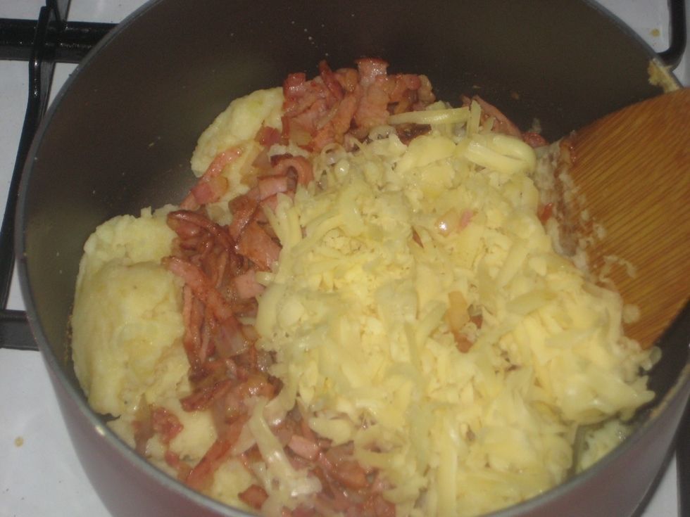 Add the bacon and cheese to the potato mix and mix thoroughly.