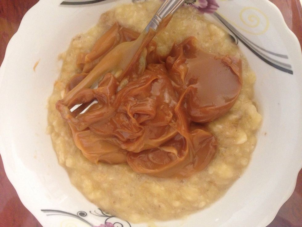 Add the caramel and continue mixing