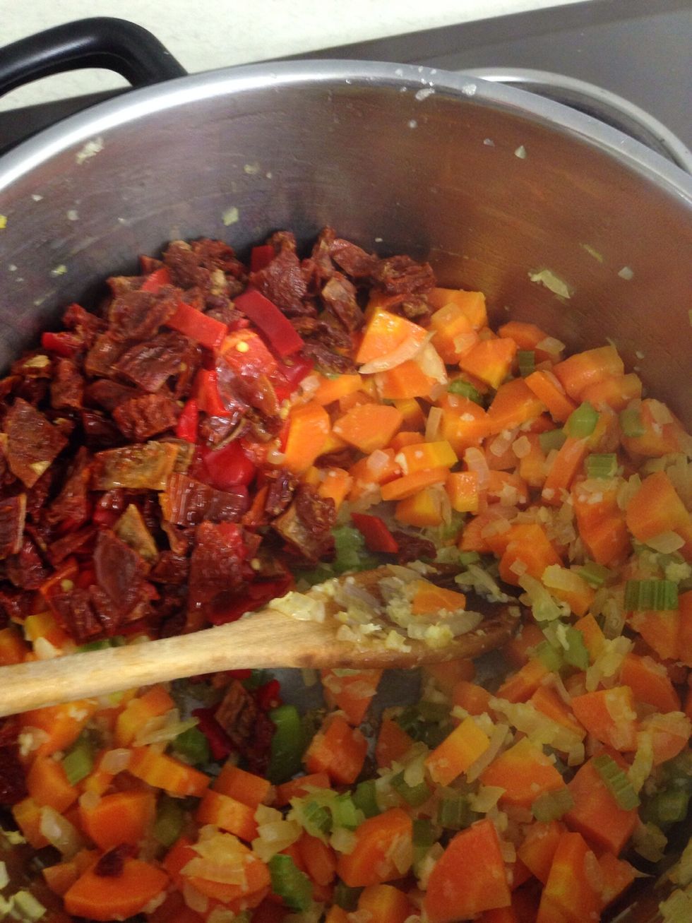 Add the chopped capsicum and sun-dried tomatoes