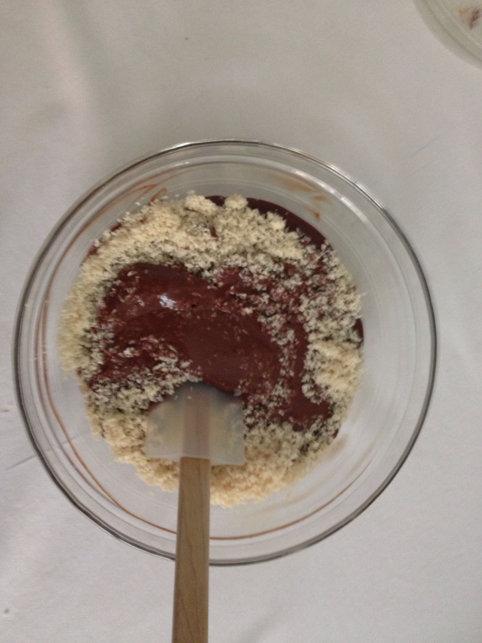 Add the coconut flakes-rhum mixture. Taste and and just the sugar. If you like it more sweet add 10-15 drops of agave syrup or 1/2 tsp of stevia. Of course you can add other sweetener of your choice