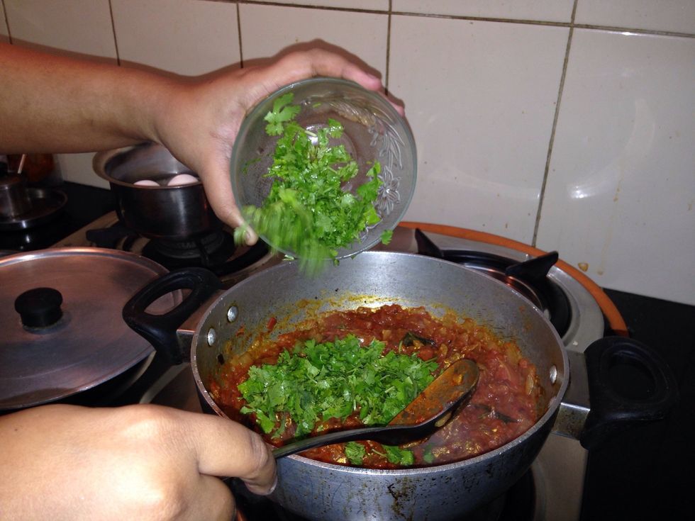 Add the coriander leaves.