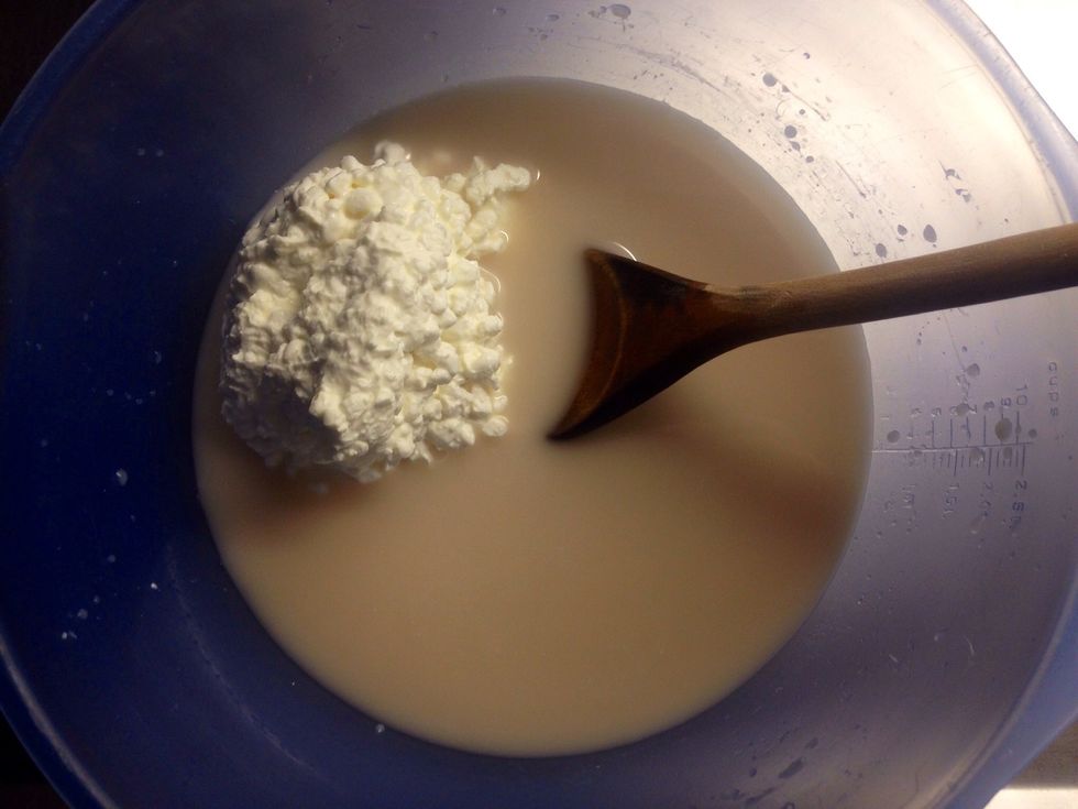 Add the cottage cheese.