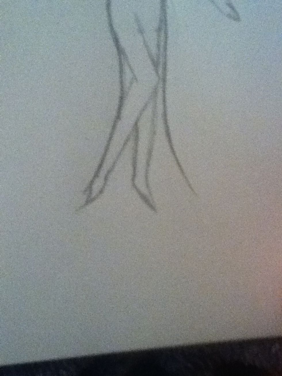 Add the feet. These are bases and do not have to be good, most of the feet will be erased.