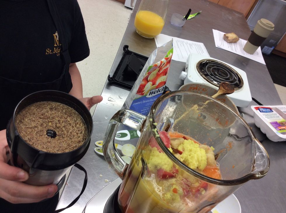 Add the flaxseed into the smoothie
