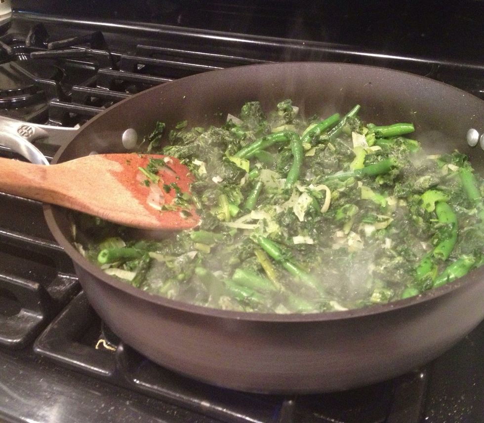 Add the frozen spinach last... if you are using fresh spinach, just stir it in as you are about to remove the veggies from the heat. (see video 2)