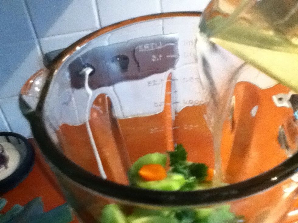 Add the green tea Note : for the smoothies I make my tea with cold water