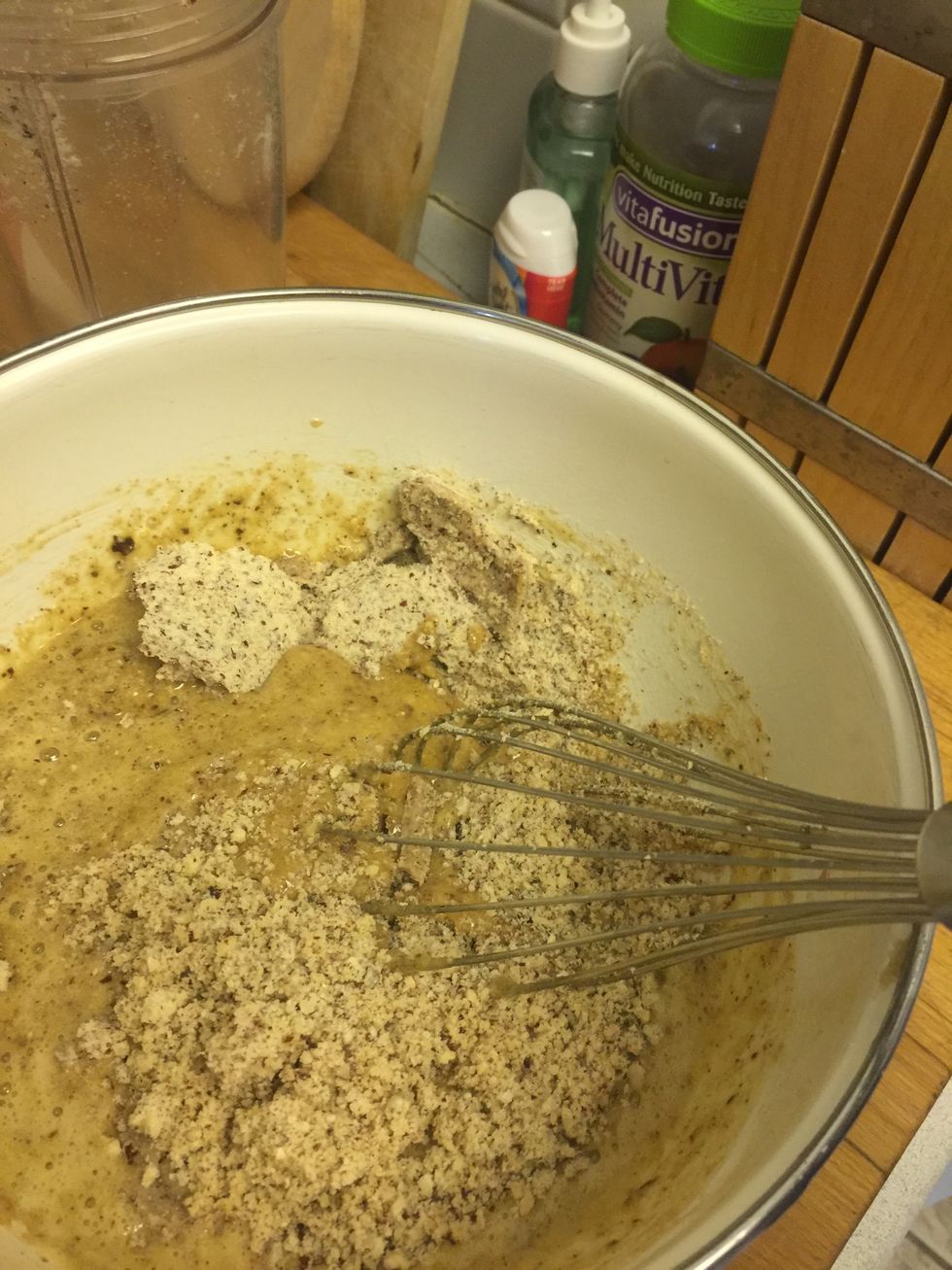 Add the hazel powder to the mixture